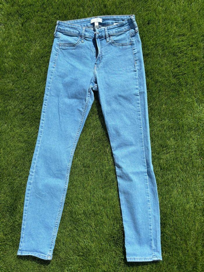 Jean skinny H&M taille 36 (S) - photo numéro 2