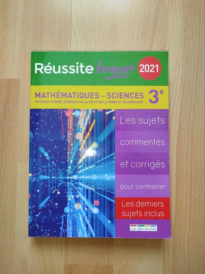 Livre réussite Brevet 2021 - Mathématiques Sciences - photo numéro 1