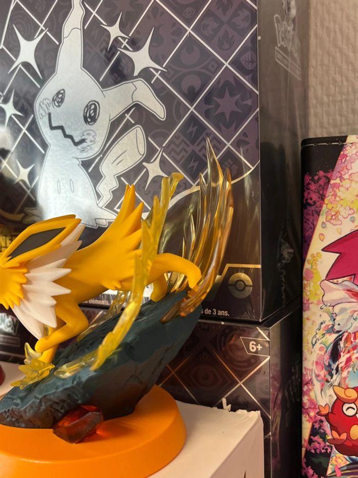 🔥 [PRO] Magnifique Duo de figurines Pyroli et Voltali Pokémon  neuve - boutique pro - Funism - photo numéro 13