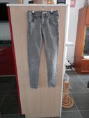 Jeans slim gris taille 34