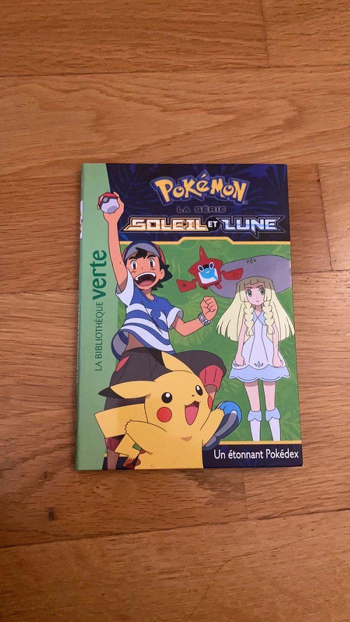 Livre pokemon - photo numéro 1