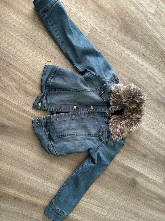 Veste en jean avec fausse fourrure  3/4 ans - photo numéro 1