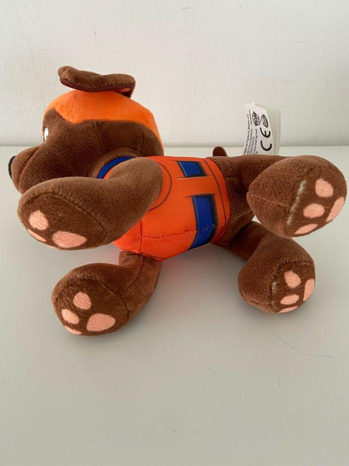 Peluche Pat Patrouille Zuma - photo numéro 5