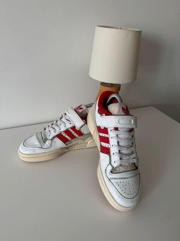 Adidas rouge/blanc 36 - photo numéro 1