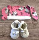 Lot bonnet et chaussons petit lapins