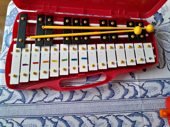 Lot jouets VTech / Paw Patrol / Guitar/ train / Carillon - photo numéro 6