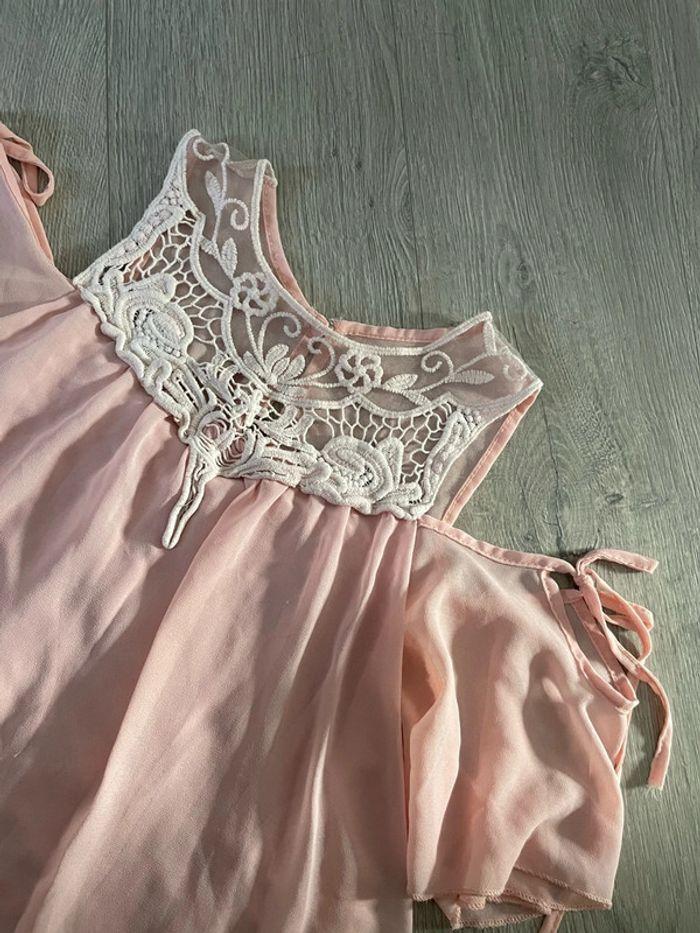 Blouse à manches courtes épaules ouverte rose dentelle taille 38 - photo numéro 2