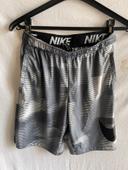 Short Nike