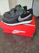 Baskets Nike enfant