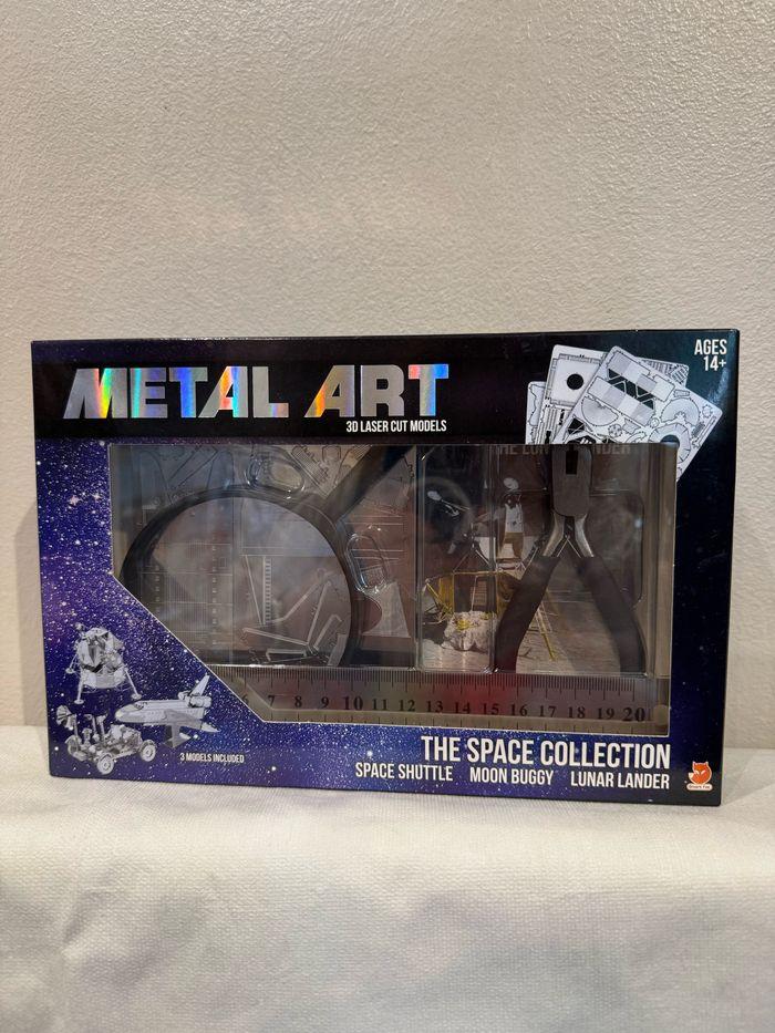 Metal art 3D laser cut models The space collection + 14 ans - photo numéro 1