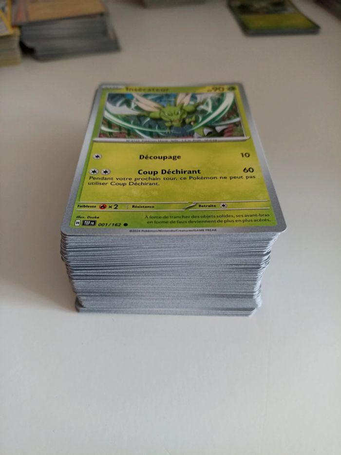 Lot 121 cartes pokémon EV5 - photo numéro 1