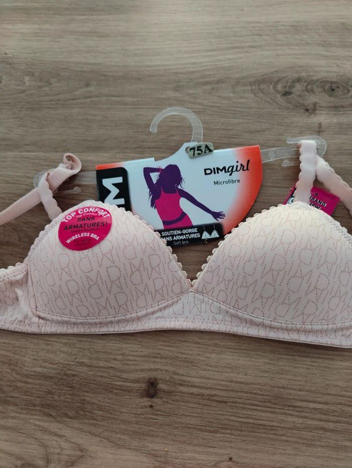 Soutien-gorge fille Dim - Taille 75A - photo numéro 1