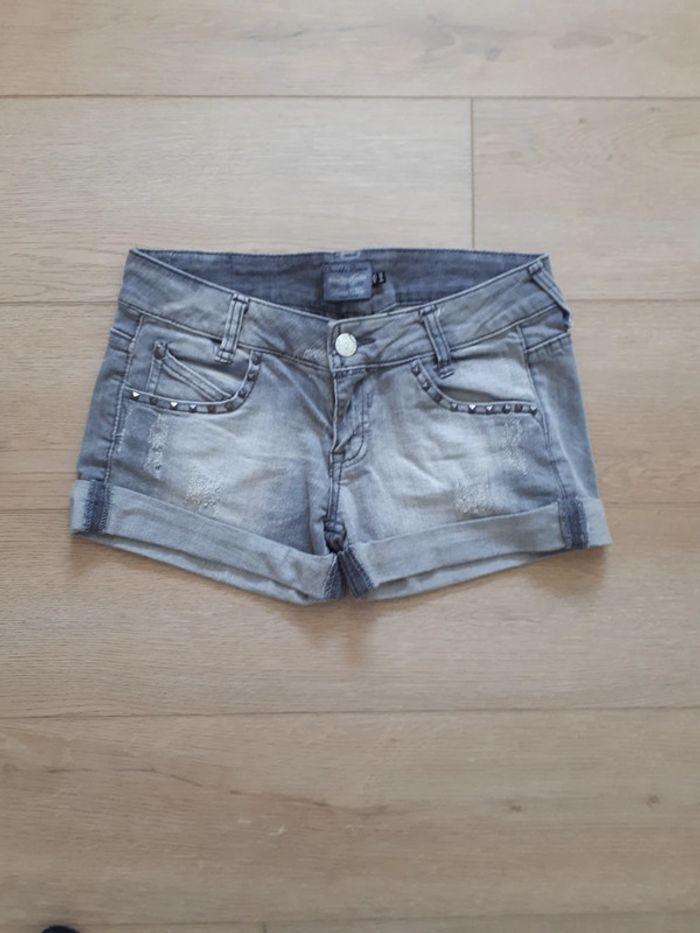 Short en jean effet used - photo numéro 1