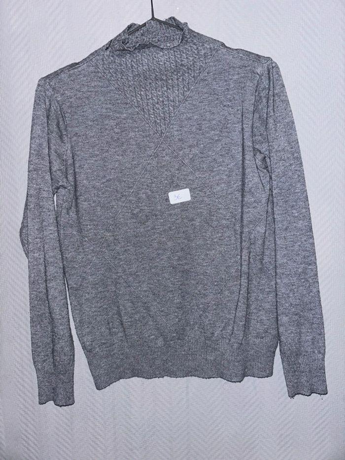 Pull gris