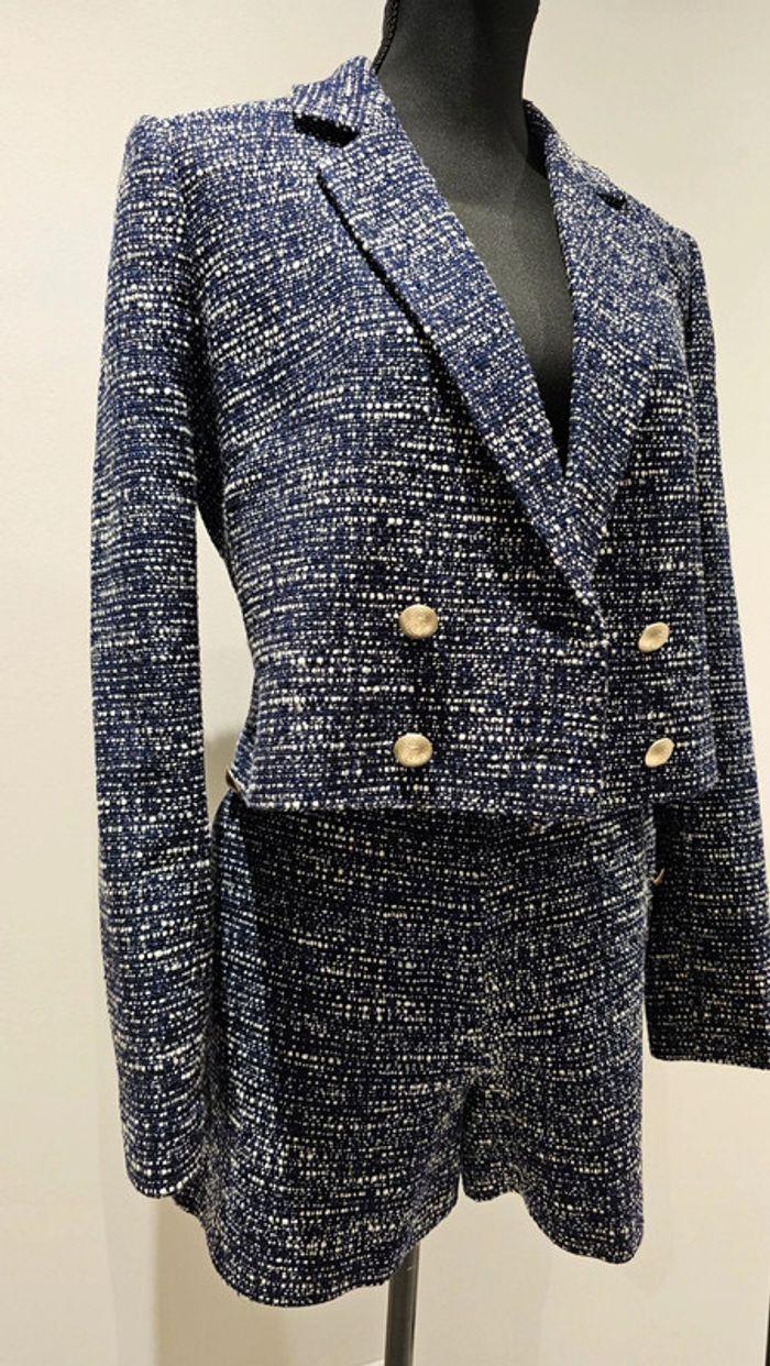 Ensemble tailleur short blazer tweed bleu Naf Naf - photo numéro 3