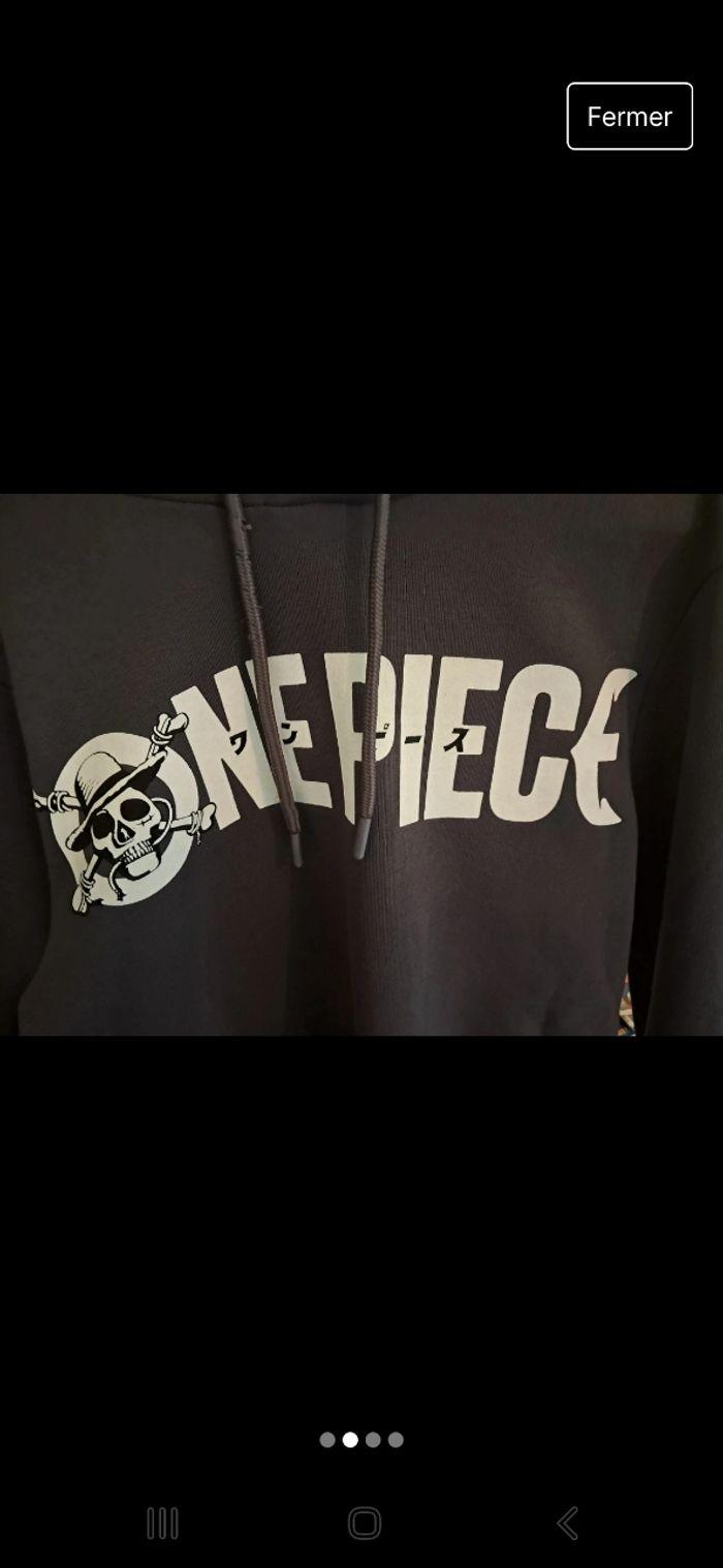 Sweat à capuche One piece - photo numéro 2