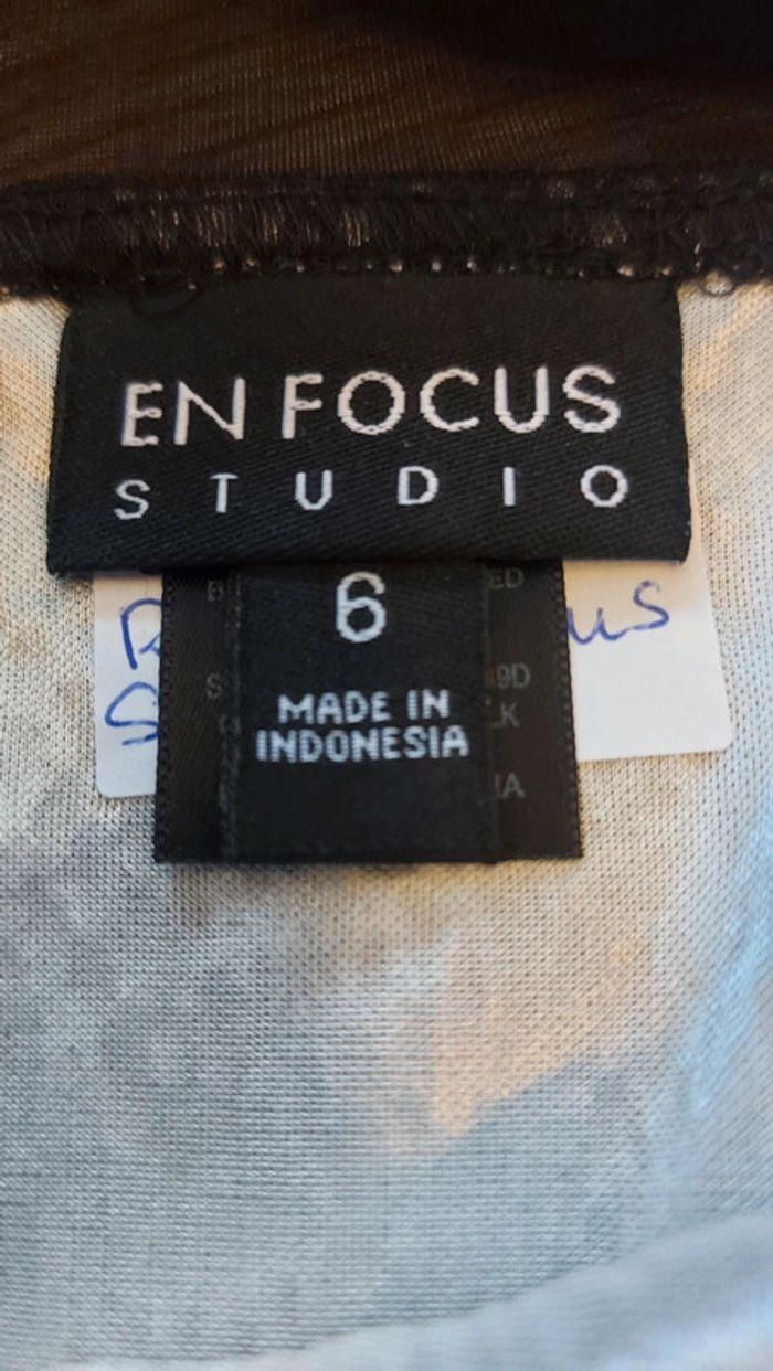 Robe En Focus Studio t 6 (t 36) - photo numéro 5