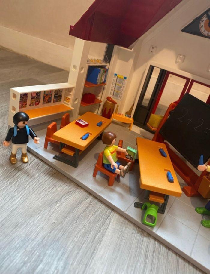 École playmobil - photo numéro 3