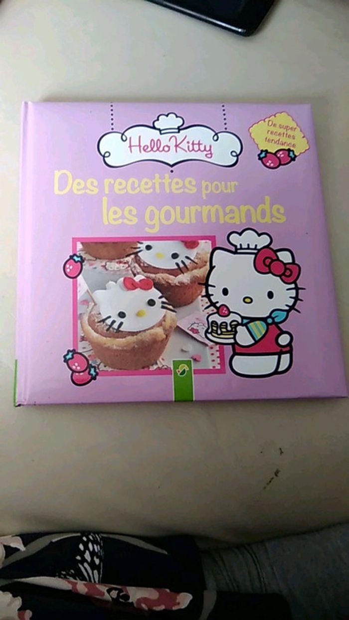 Livre de recettes Hello Kitty - photo numéro 1