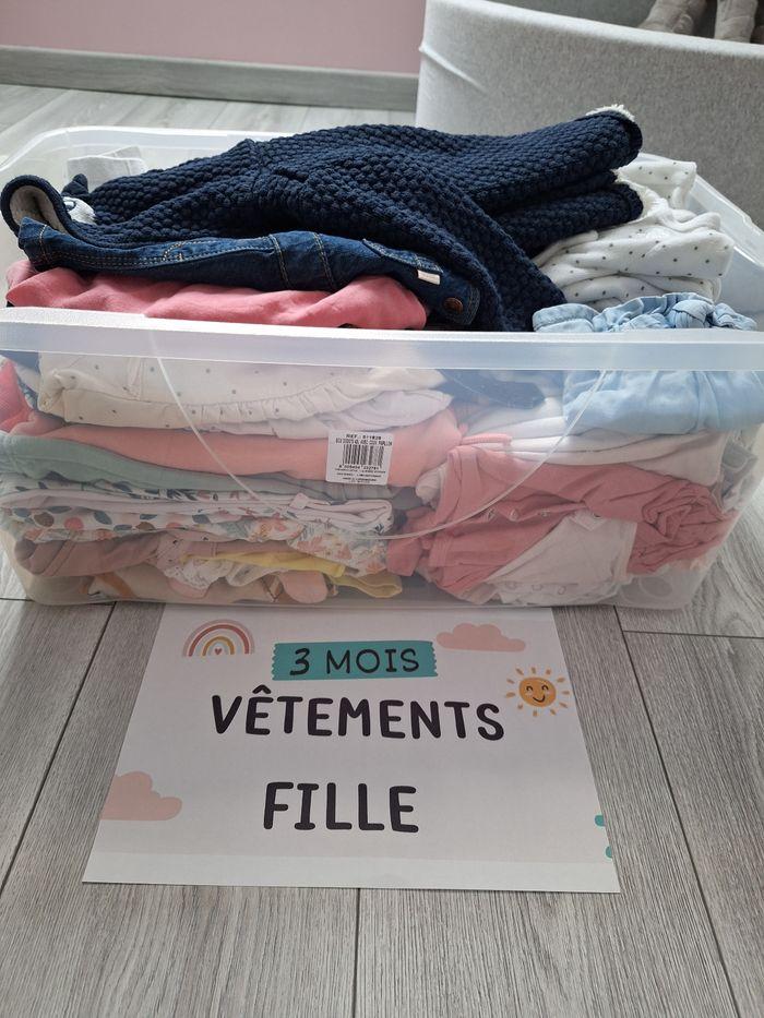 Lot vêtements fille 3 mois - photo numéro 1