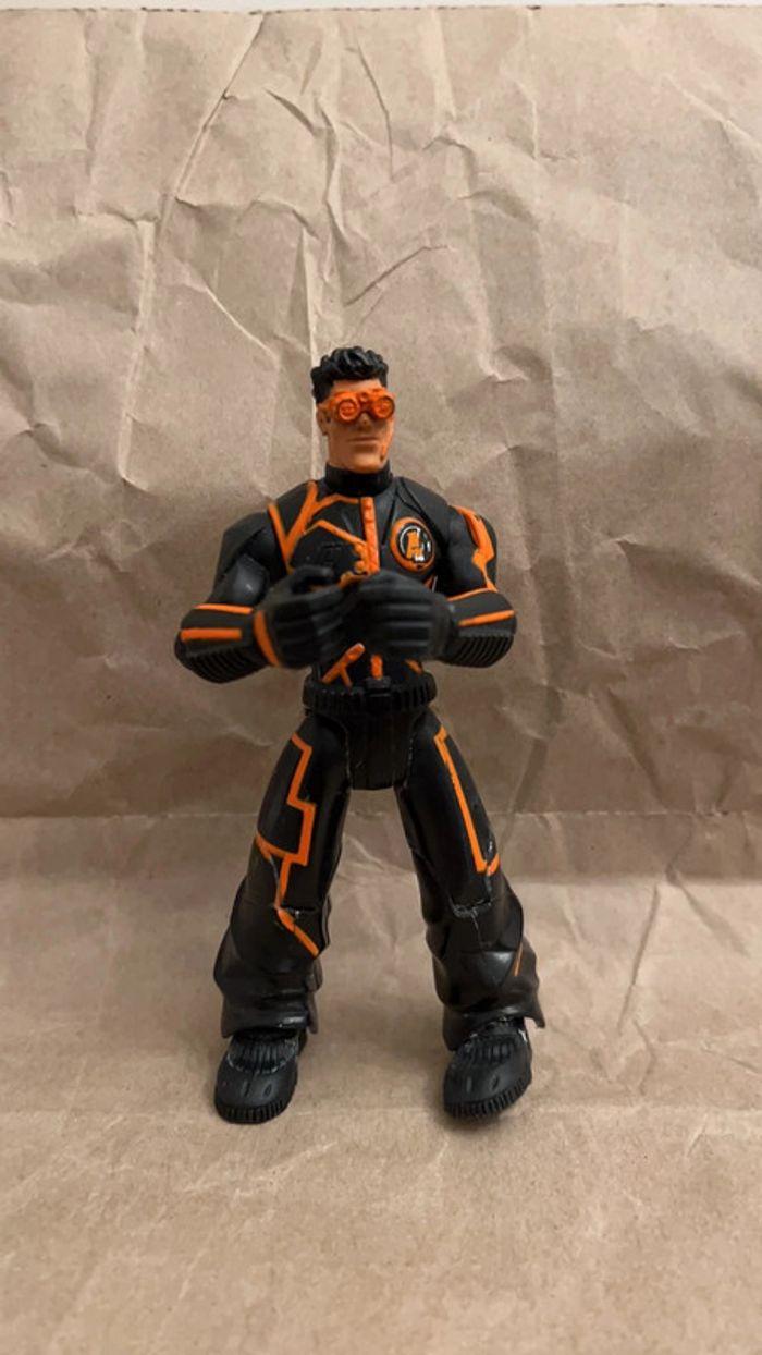 Hasbro - 2005 - Figurine Action Man - A.T.O.M Action Teens on Machines 13cm - photo numéro 1