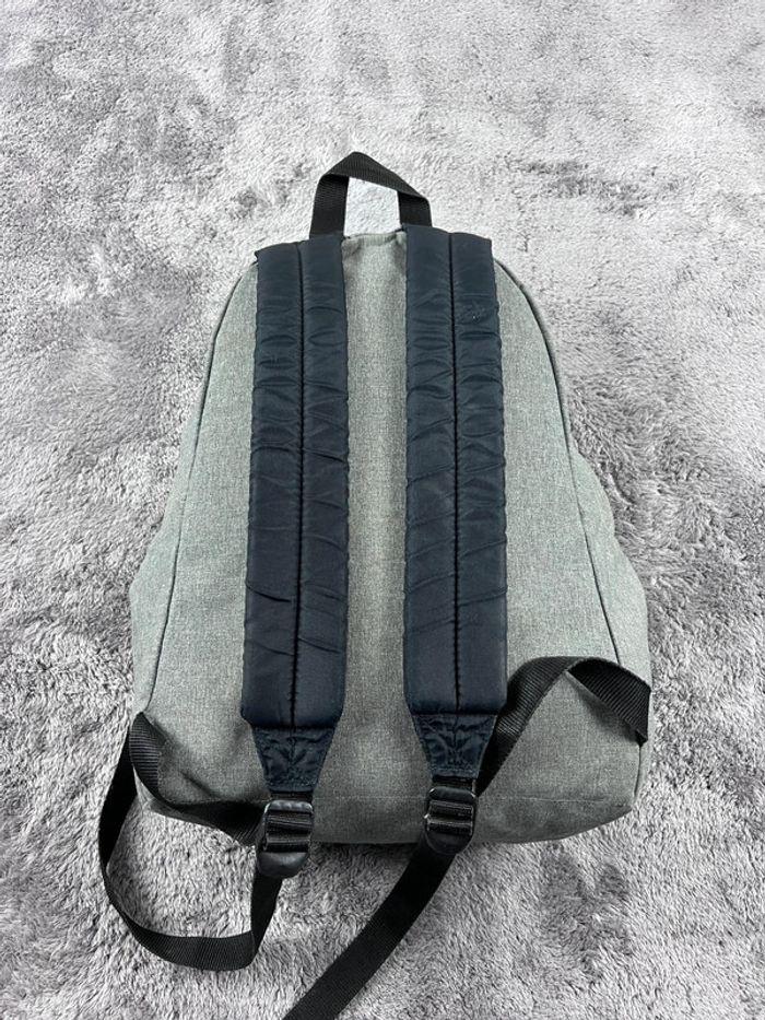 Sac Eastpak Gris - photo numéro 3