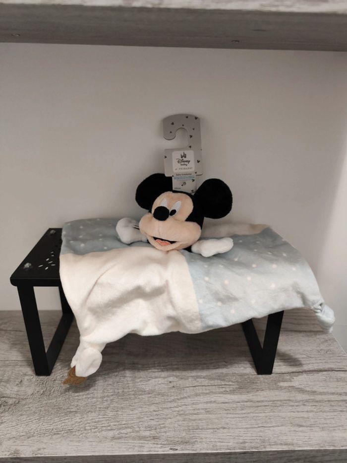 Doudou mouchoir mickey mouse - photo numéro 2