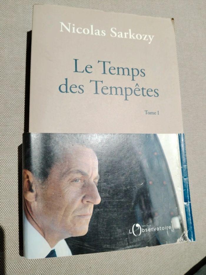 Livre Nicolas Sarkozy - photo numéro 1