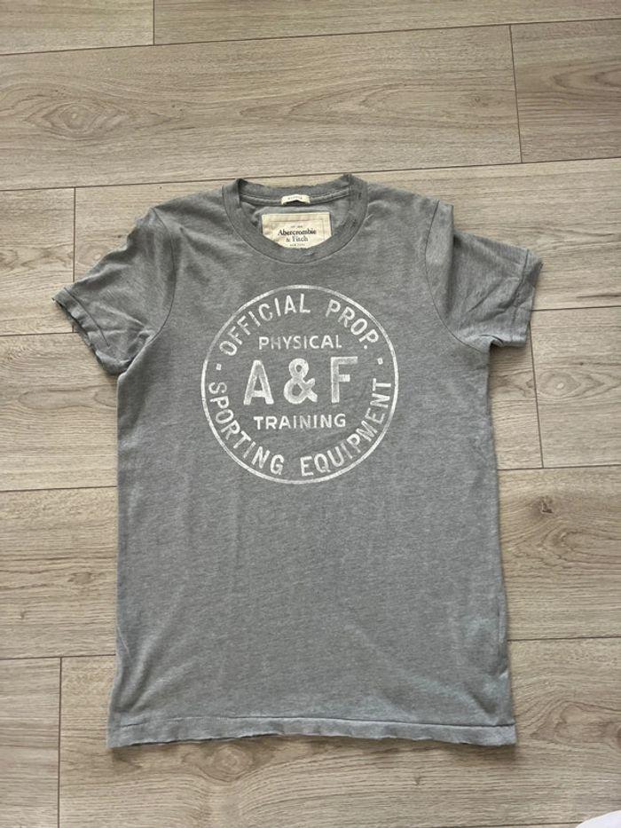 T-shirt homme Muscle Abercrombie - photo numéro 1