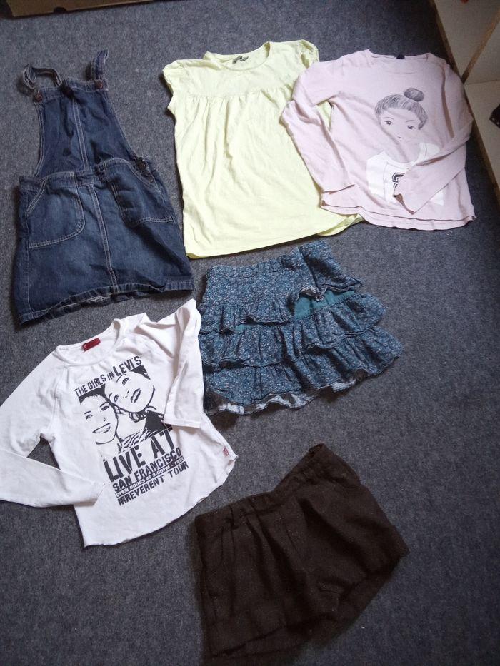 Lot 5 vêtements ado fille 10, 12  ans, jupe, salopette jean, tunique , mi saison, automne ,tee shirt, volant - photo numéro 1