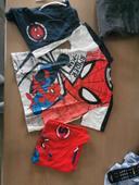 Pyjama short spiderman et un t-shirt de plus