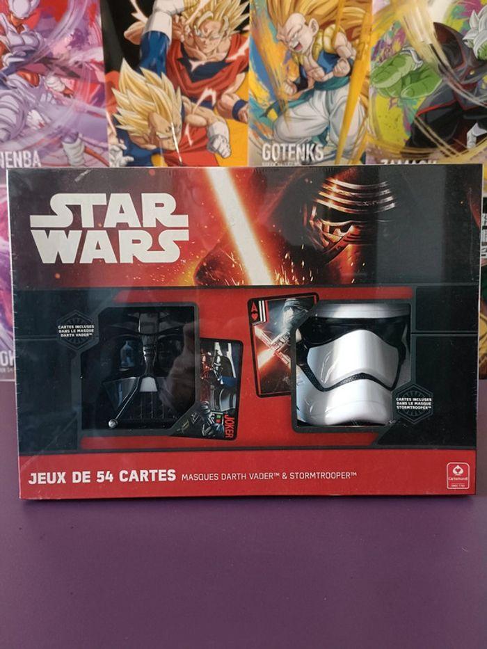 Jeux de 54 cartes Star Wars + Masques darth vader & Stormtrooper Neuf et Scellé - photo numéro 1