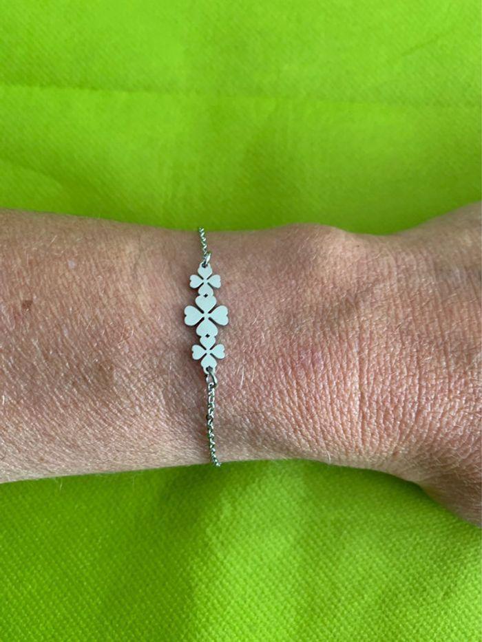 Bracelet trèfle à quatre feuilles en acier inoxydable argenté - photo numéro 1