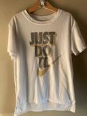 Tee-shirt Nike 10/12 ans