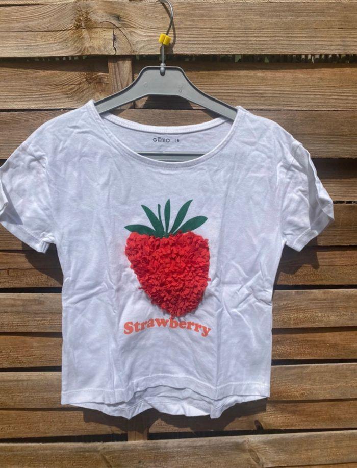 Tee shirt enfant fraise