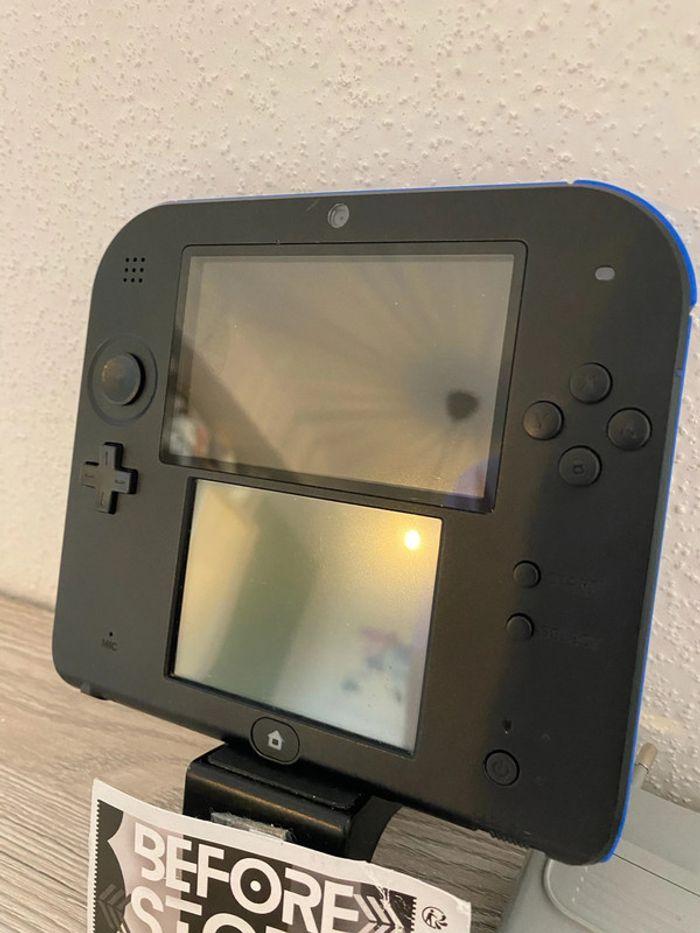 Nintendo 2DS Noir et bleu - Complet - Très bon état - photo numéro 3