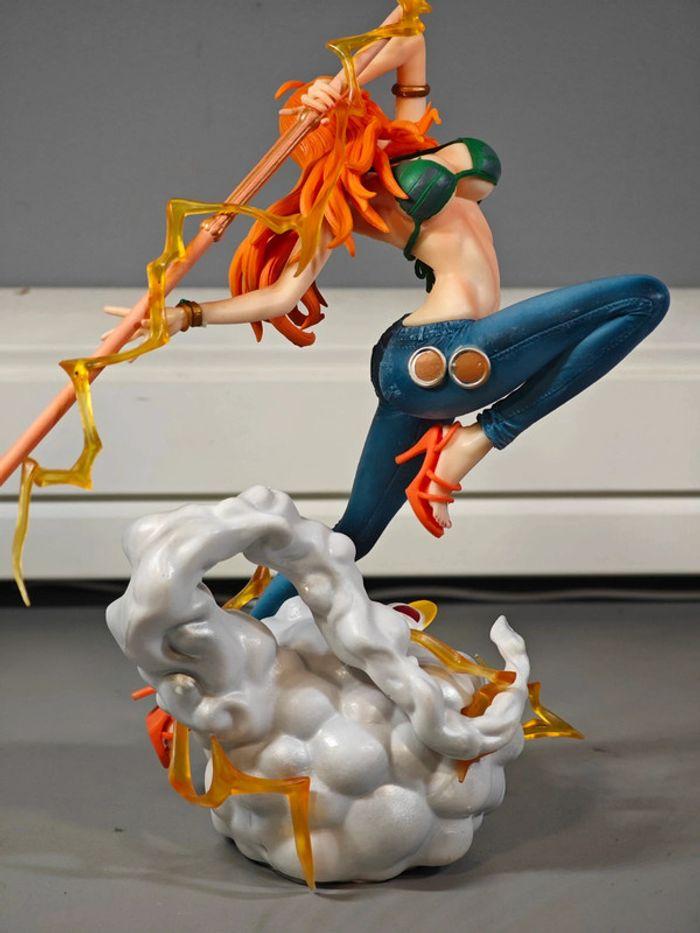 Figurine One Piece : Nami Fight 25cm neuve avec boîte - photo numéro 4