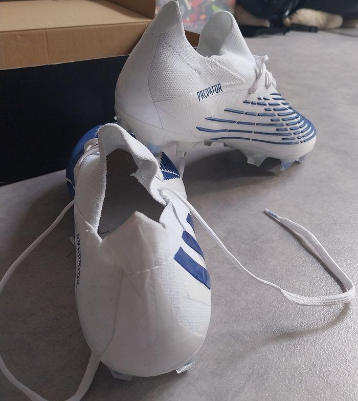 Crampon de football Adidas Predator, neuf, taille 43 - photo numéro 6