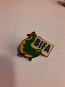 Pins publicitaire Bifa