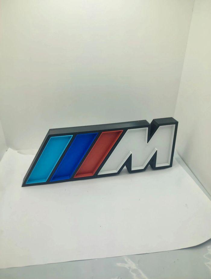 Logo figurine BMW pack M sport - photo numéro 3