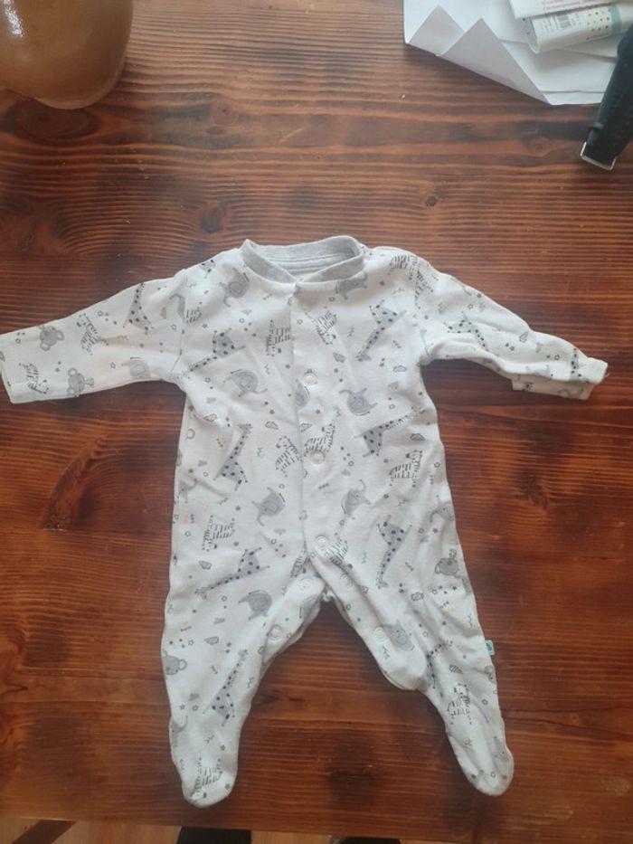 Pyjama taille naissance - photo numéro 1