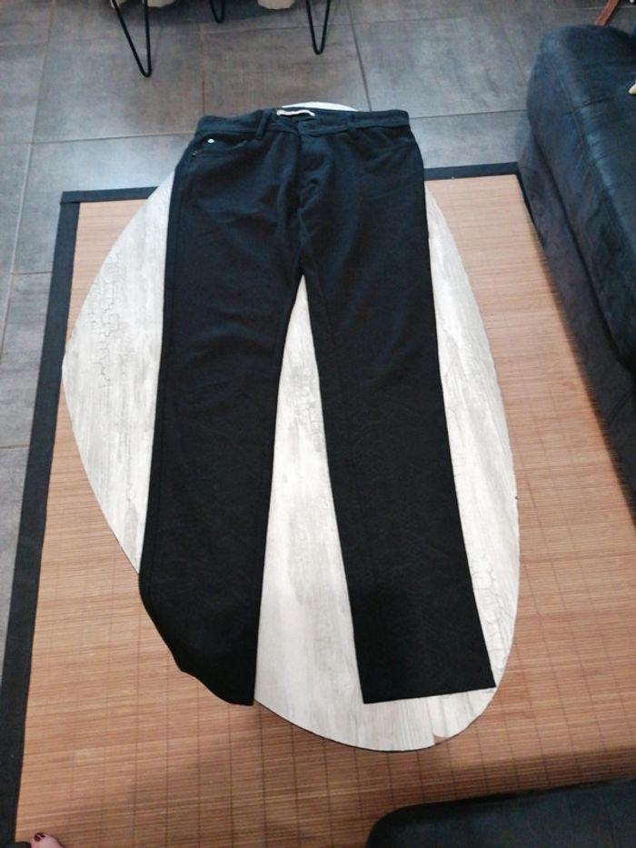 Pantalon - photo numéro 1