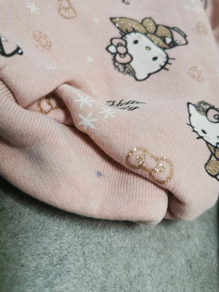 Pull Hello Kitty C&A 7 ans. - photo numéro 3