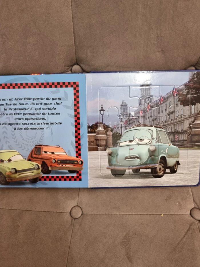 Livre avec  puzzles voitures  Cars 2 Disney - photo numéro 6