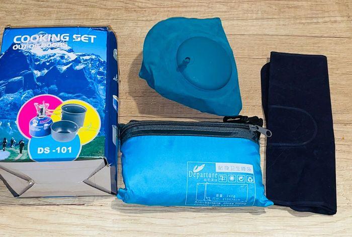 Lot camping set cooking+sac couchage léger +coussins+ - photo numéro 3