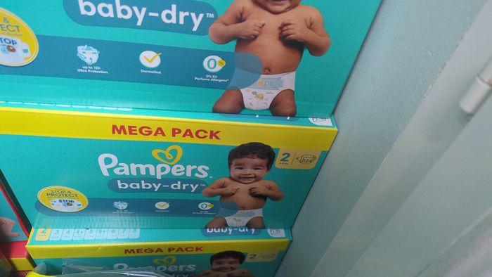 Couches Pampers