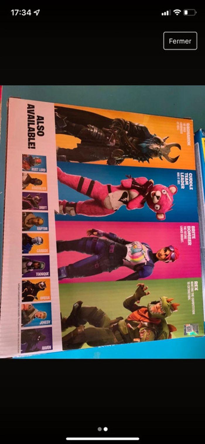 Très jolie coffrets de figurines fortnite neuf - photo numéro 2