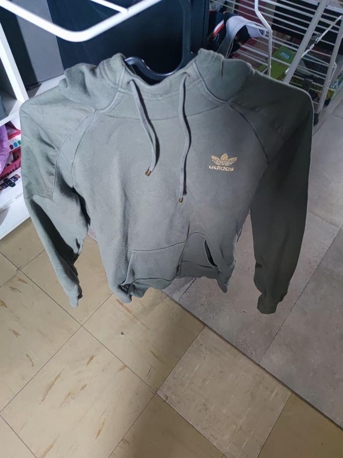 Pull Adidas taille M - photo numéro 1