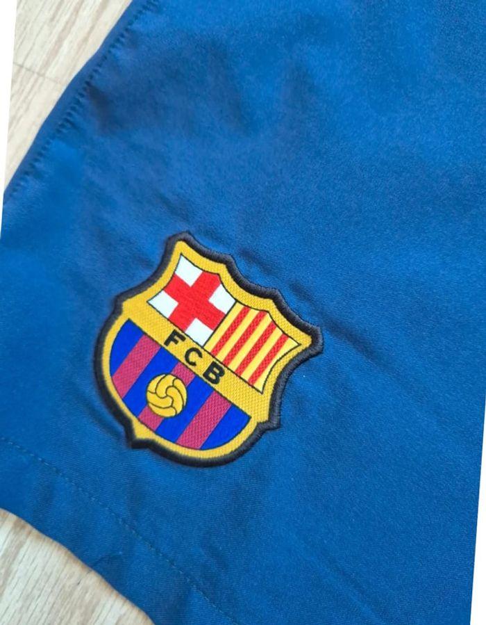 Short Fc Barcelone Nike taille L comme neuf - photo numéro 3