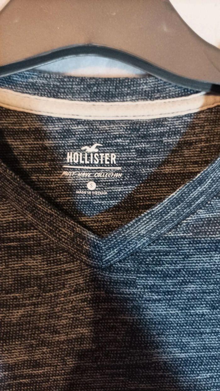 T-shirt Hollister col v - photo numéro 3